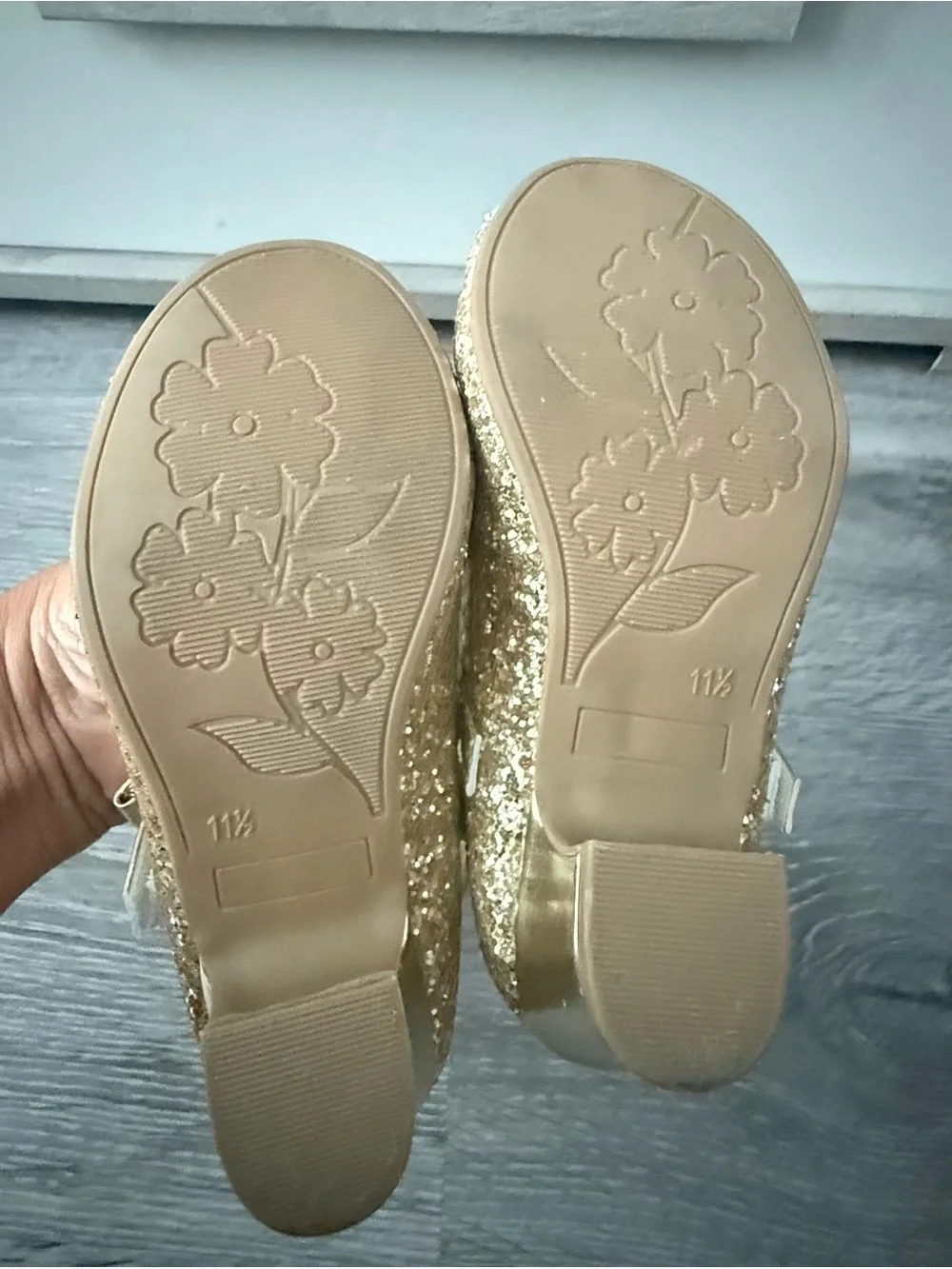 Girls Metallic Gold Mary Jane Dress Shoes with Sparkle Bow